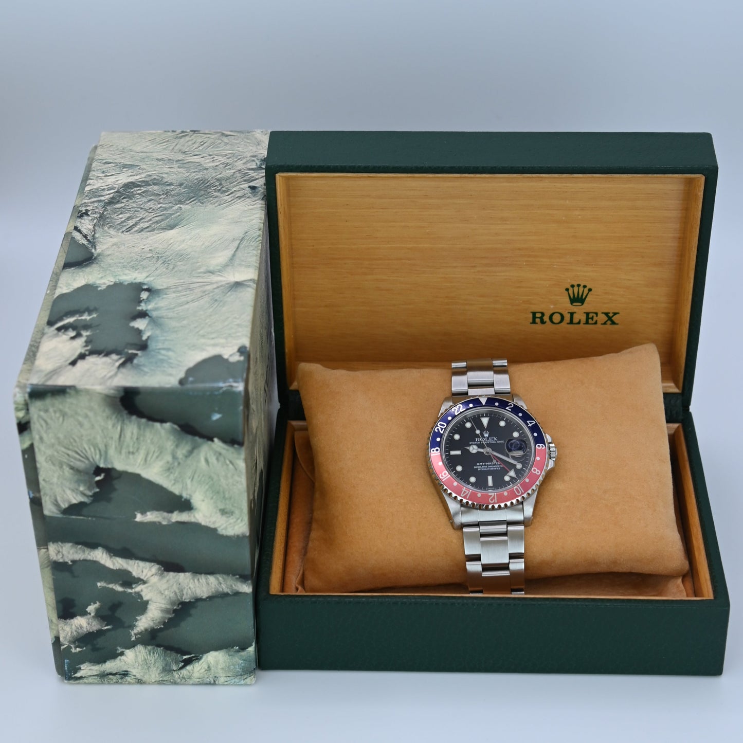 Rolex GMT Master Pepsi 40mm | 16700 | 1999 | Swiss Only Dial